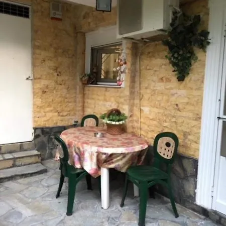 Apartman Elena 5***** Vromerí