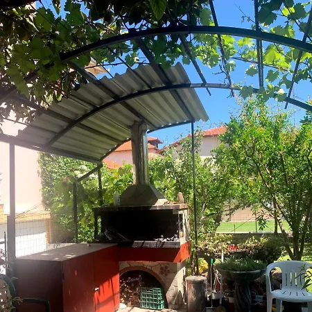 Apartman Elena 5***** *