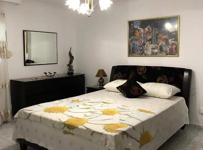 Elena 5***** * Vromerí